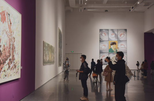 "次元裂痕——方少华作品展"亮相西安美术馆