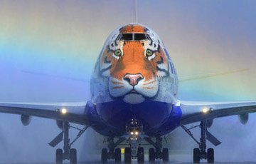 新华网陕西频道图片 : 罗永浩锤子校园行第一站