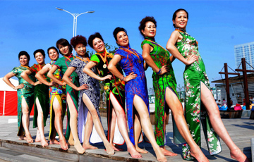  妹子婚宴待流浪汉  因未婚夫临阵脱逃(图)_新华