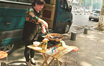  高铁救人后离去  乘客突发心脏病巧遇全国著名