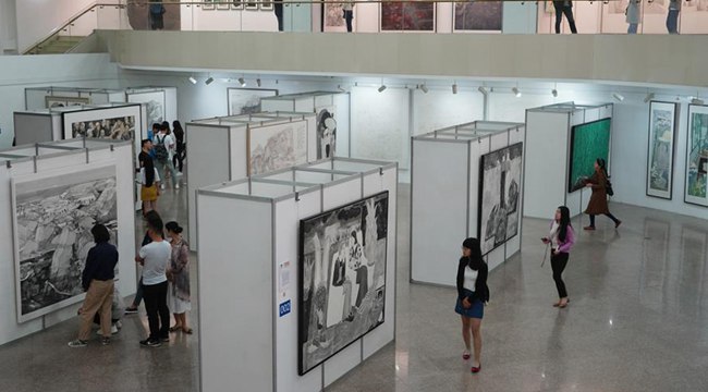 西安美术学院举办2018硕士研究生毕业作品展