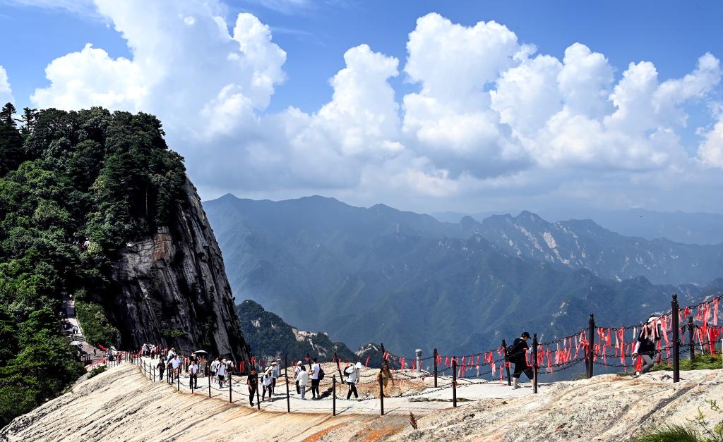 西岳華山：旅遊復蘇 消費增長