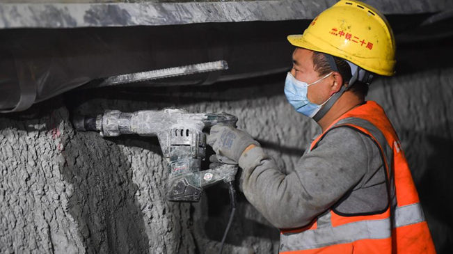 西十高铁开年建设再提速